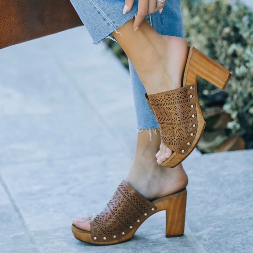 Vici - Diane Heeled Clog Sandal - Coffee - 7.5